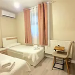 Casa Flamingo Gæstehus Craiova